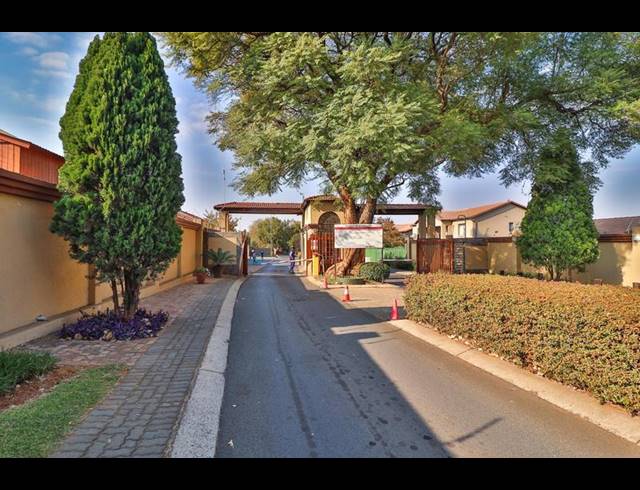 2 BEDROOM APARTMENT FOR SALE IN ALBEMARLE